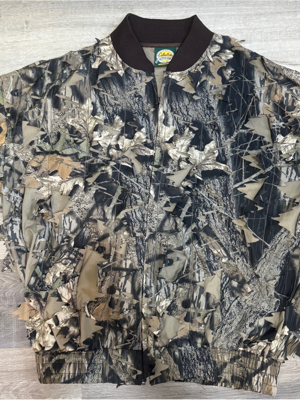 Vintage 90s/Y2K Cabela's Realtree 3D Leafy Camo Bomber Jacket in Black and Brown